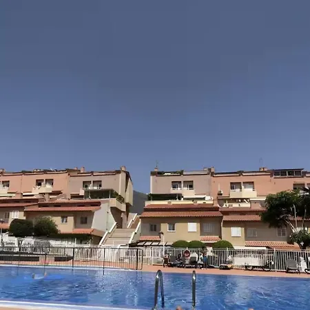 Hdfm Collection - Oasis Apartman